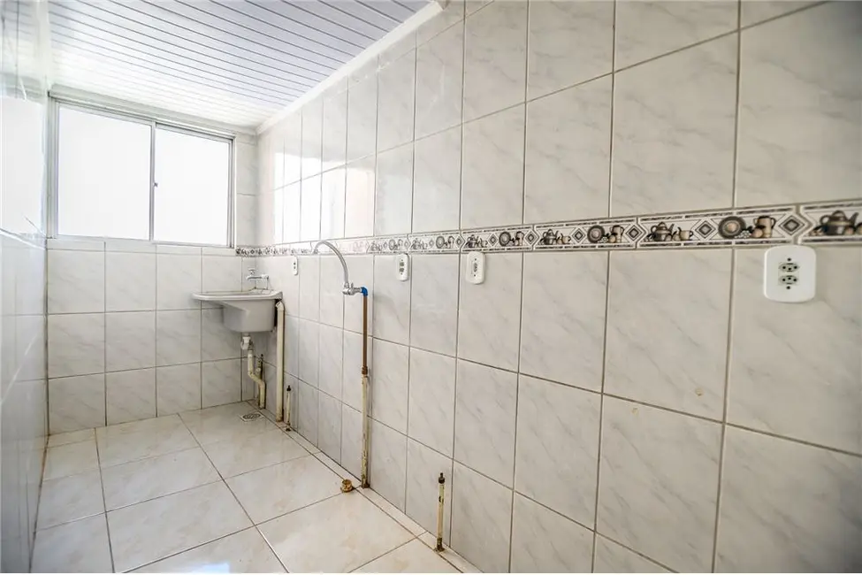 Apartamento com 2 quartos à venda, 38m2 em Rubem Berta, Porto Alegre - RS - imagem 9 Foto 9 de Apartamento com 2 quartos à venda, 38m2 em Rubem Berta, Porto Alegre - RS
