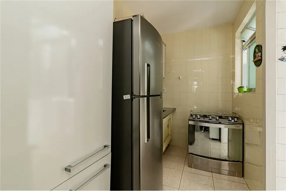 Foto 9 de Apartamento com 2 quartos à venda, 68m2 em Menino Deus, Porto Alegre - RS