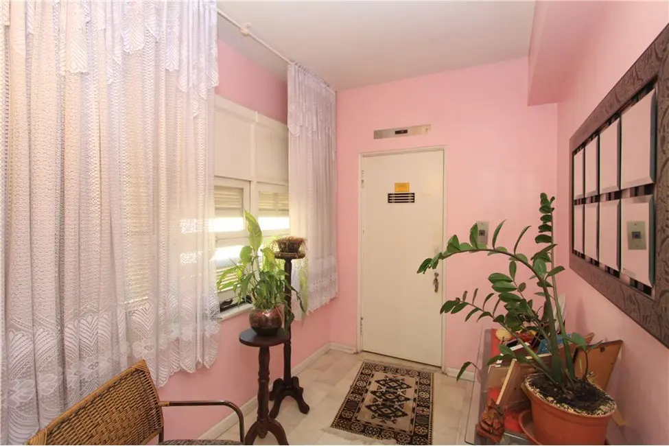 Apartamento com 3 quartos à venda, 139m2 em Centro Histórico, Porto Alegre - RS - imagem 7 Foto 7 de Apartamento com 3 quartos à venda, 139m2 em Centro Histórico, Porto Alegre - RS