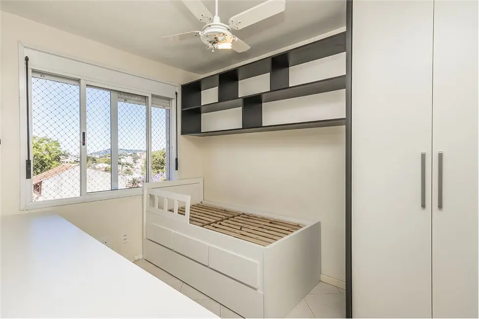 Apartamento com 2 quartos à venda, 72m2 em Teresópolis, Porto Alegre - RS - imagem 8 Foto 8 de Apartamento com 2 quartos à venda, 72m2 em Teresópolis, Porto Alegre - RS