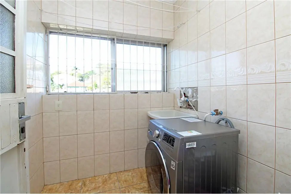 Foto 9 de Apartamento com 2 quartos à venda, 69m2 em Vila Jardim, Porto Alegre - RS