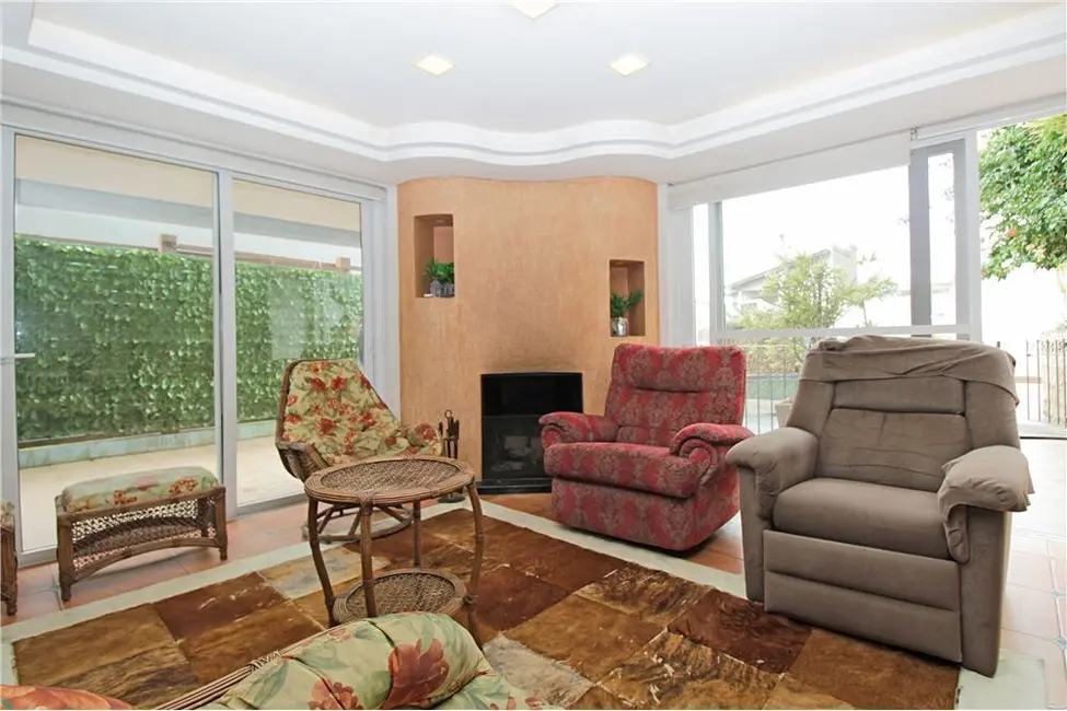 Casa com 4 quartos à venda, 380m2 em São Lucas, Viamao - RS - imagem 3 Foto 3 de Casa com 4 quartos à venda, 380m2 em São Lucas, Viamao - RS