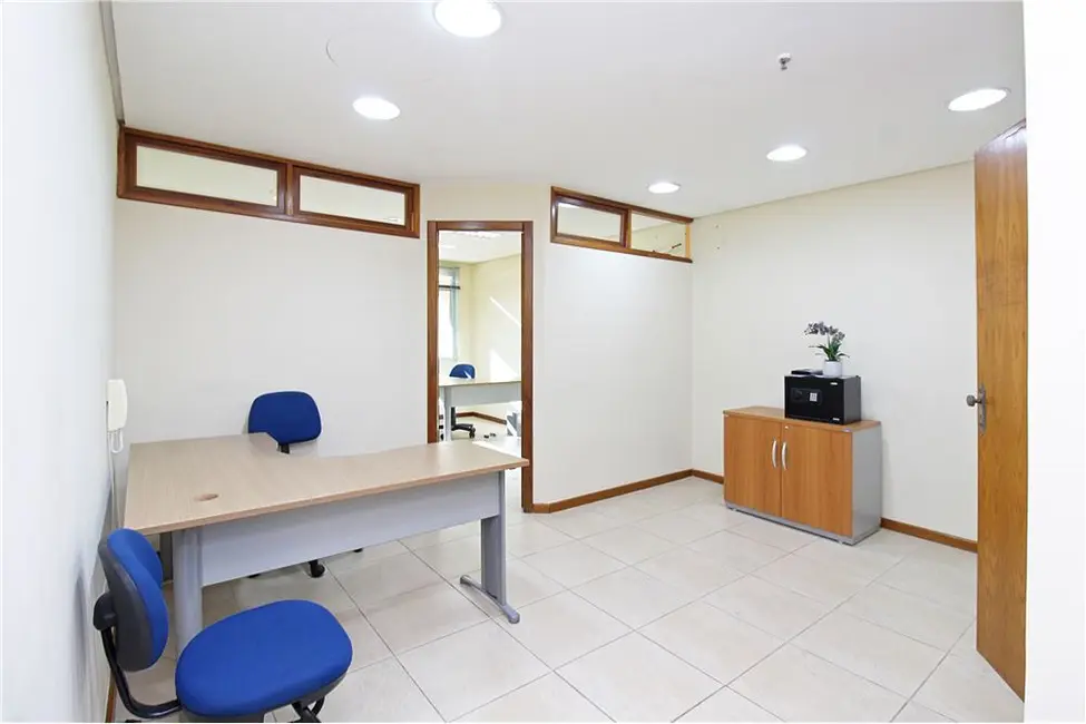 Sala Comercial à venda, 44m2 em Centro Histórico, Porto Alegre - RS - imagem 7 Foto 7 de Sala Comercial à venda, 44m2 em Centro Histórico, Porto Alegre - RS