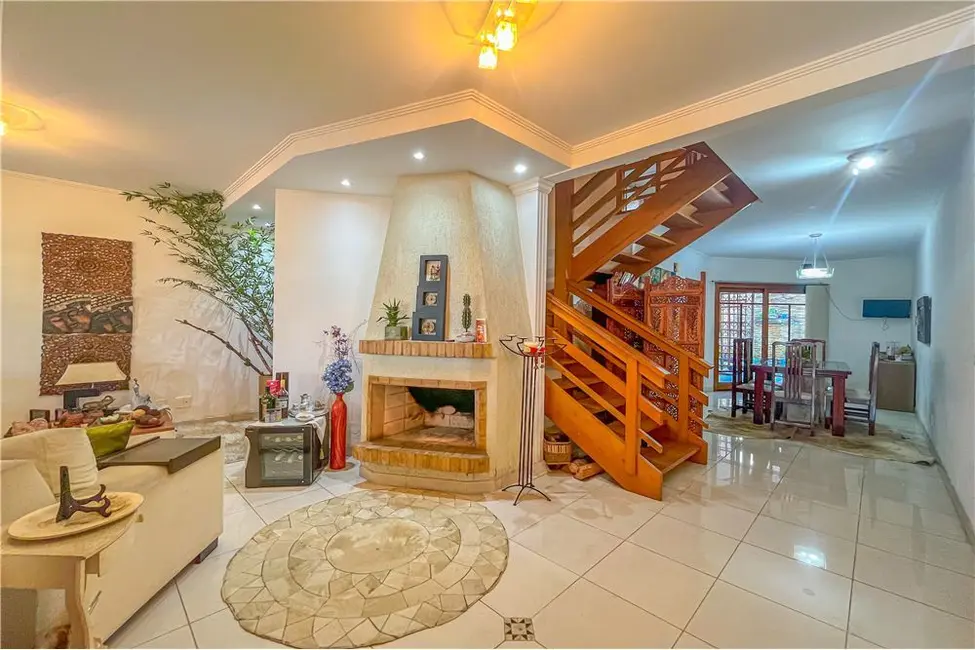 Casa com 3 quartos à venda, 255m2 em Jardim Itu, Porto Alegre - RS - imagem 8 Foto 8 de Casa com 3 quartos à venda, 255m2 em Jardim Itu, Porto Alegre - RS