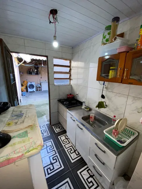 Casa com 2 quartos à venda, 60m2 em Costa e Silva, Porto Alegre - RS - imagem 4 Foto 4 de Casa com 2 quartos à venda, 60m2 em Costa e Silva, Porto Alegre - RS