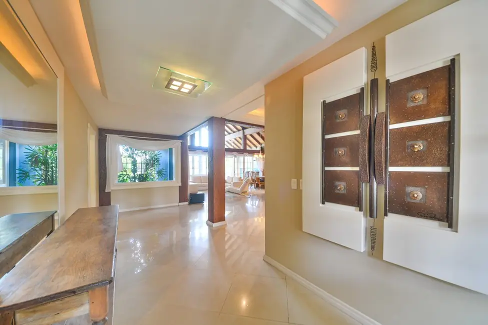 Casa com 3 quartos à venda, 400m2 em Ponta Grossa, Porto Alegre - RS - imagem 3 Foto 3 de Casa com 3 quartos à venda, 400m2 em Ponta Grossa, Porto Alegre - RS