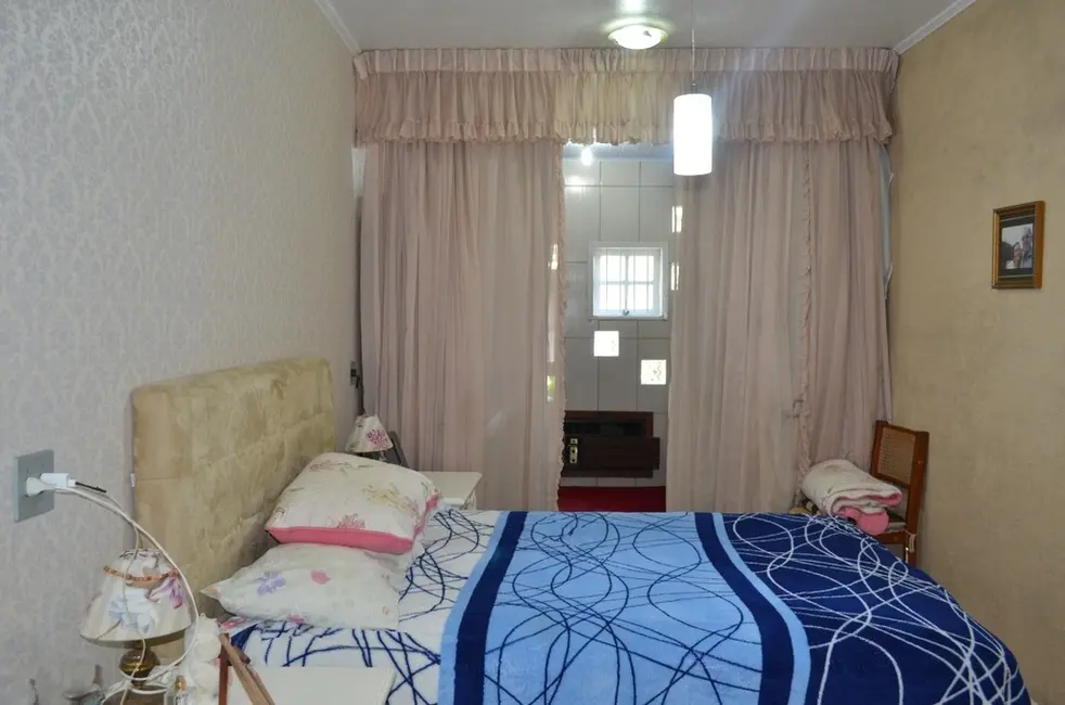 Casa com 3 quartos à venda, 113m2 em Harmonia, Canoas - RS - imagem 6 Foto 6 de Casa com 3 quartos à venda, 113m2 em Harmonia, Canoas - RS