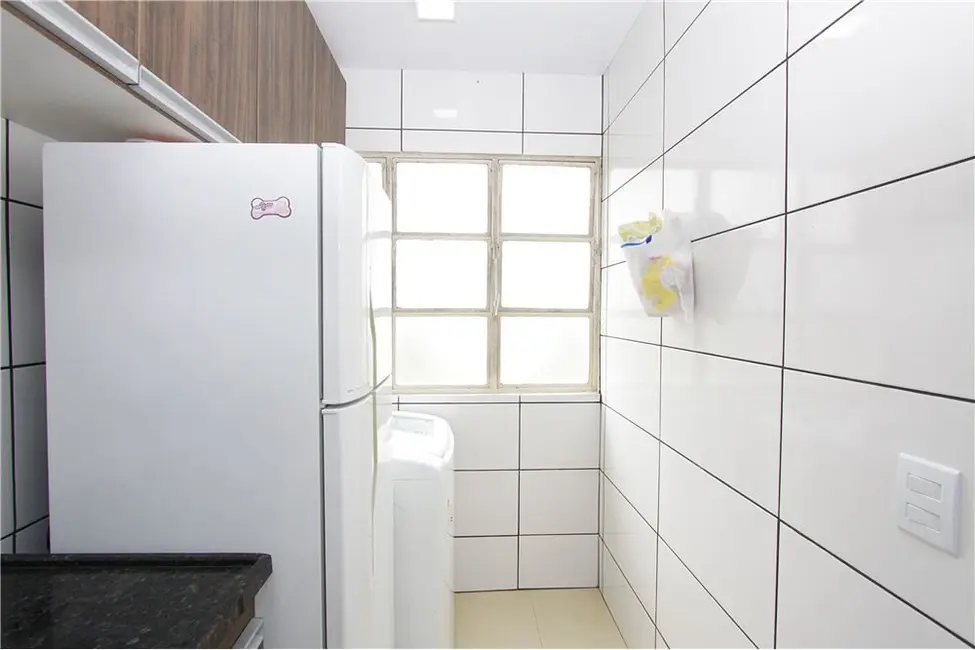Apartamento com 1 quarto à venda, 32m2 em Santo Antônio, Porto Alegre - RS - imagem 8 Foto 8 de Apartamento com 1 quarto à venda, 32m2 em Santo Antônio, Porto Alegre - RS