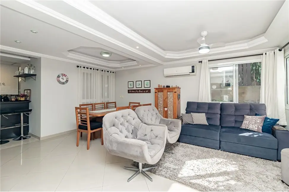 Casa com 3 quartos à venda, 190m2 em Protásio Alves, Porto Alegre - RS - imagem 3 Foto 3 de Casa com 3 quartos à venda, 190m2 em Protásio Alves, Porto Alegre - RS