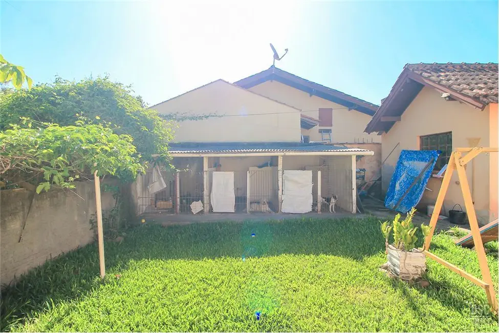 Casa com 3 quartos à venda, 90m2 em Serraria, Porto Alegre - RS - imagem 2 Foto 2 de Casa com 3 quartos à venda, 90m2 em Serraria, Porto Alegre - RS