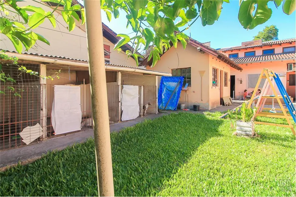 Casa com 3 quartos à venda, 90m2 em Serraria, Porto Alegre - RS - imagem 3 Foto 3 de Casa com 3 quartos à venda, 90m2 em Serraria, Porto Alegre - RS