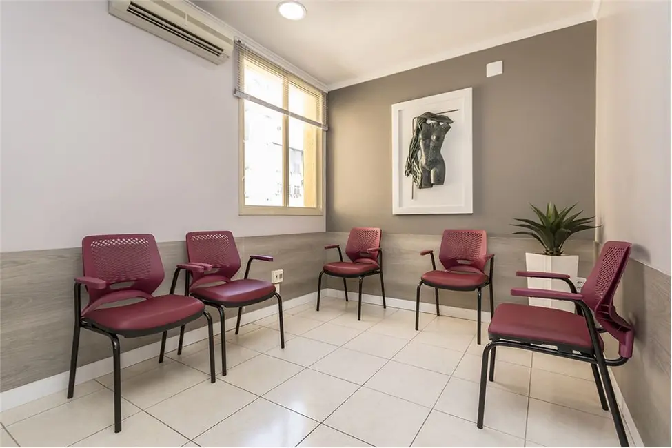 Sala Comercial à venda, 60m2 em Centro Histórico, Porto Alegre - RS - imagem 8 Foto 8 de Sala Comercial à venda, 60m2 em Centro Histórico, Porto Alegre - RS