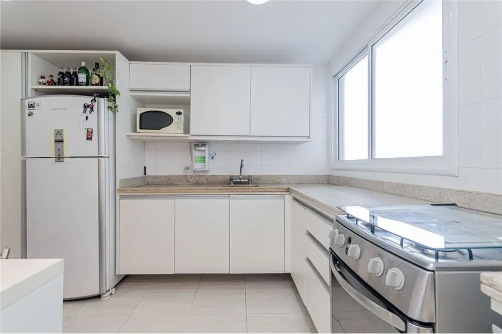 Foto 9 de Apartamento com 3 quartos à venda, 125m2 em Jardim Europa, Porto Alegre - RS