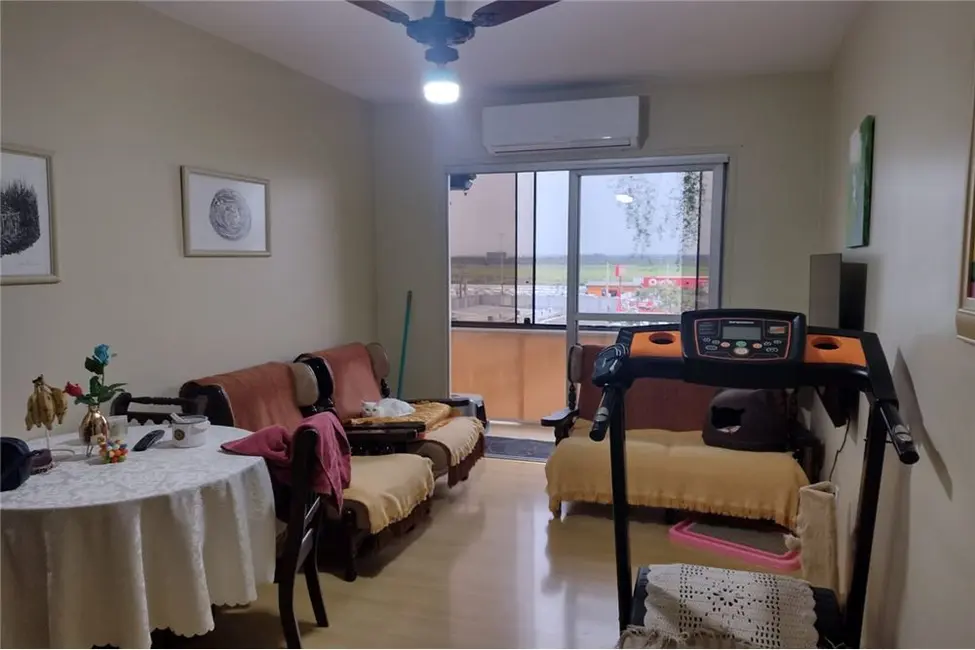 Foto 1 de Apartamento com 2 quartos à venda, 60m2 em São Sebastião, Porto Alegre - RS