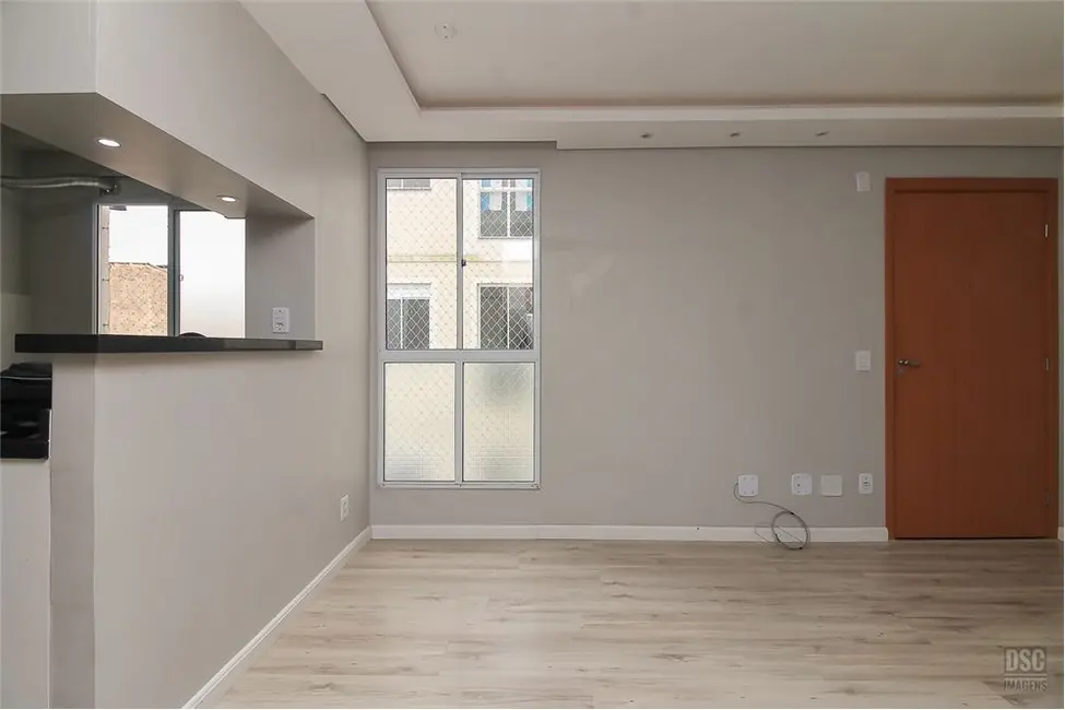 Foto 3 de Apartamento com 2 quartos à venda, 40m2 em Vila Nova, Porto Alegre - RS
