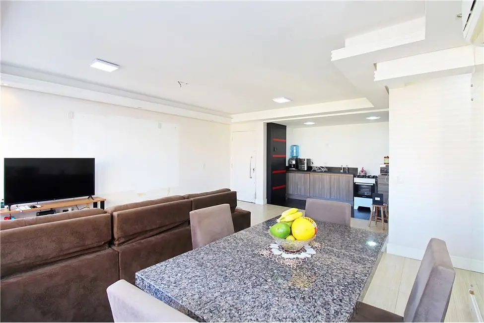 Foto 7 de Apartamento com 1 quarto à venda, 68m2 em Vila Ipiranga, Porto Alegre - RS