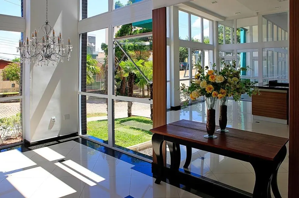 Foto 8 de Apartamento com 2 quartos à venda, 112m2 em Passo da Areia, Porto Alegre - RS