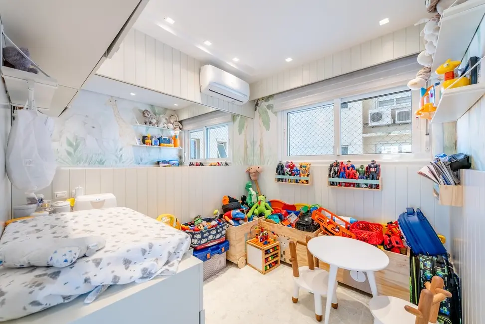 Apartamento com 3 quartos à venda, 136m2 em Auxiliadora, Porto Alegre - RS - imagem 6 Foto 6 de Apartamento com 3 quartos à venda, 136m2 em Auxiliadora, Porto Alegre - RS