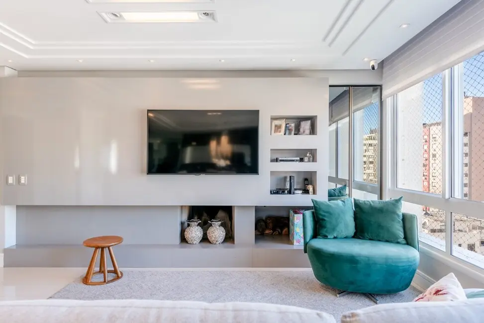 Apartamento com 3 quartos à venda, 136m2 em Auxiliadora, Porto Alegre - RS - imagem 4 Foto 4 de Apartamento com 3 quartos à venda, 136m2 em Auxiliadora, Porto Alegre - RS