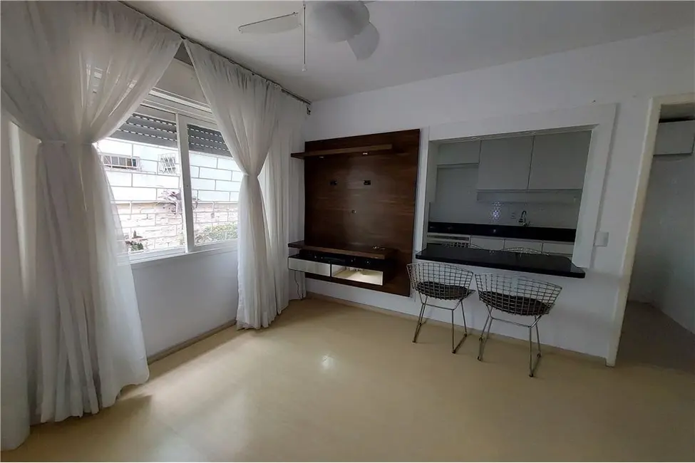Foto 3 de Apartamento com 2 quartos à venda, 45m2 em Camaquã, Porto Alegre - RS