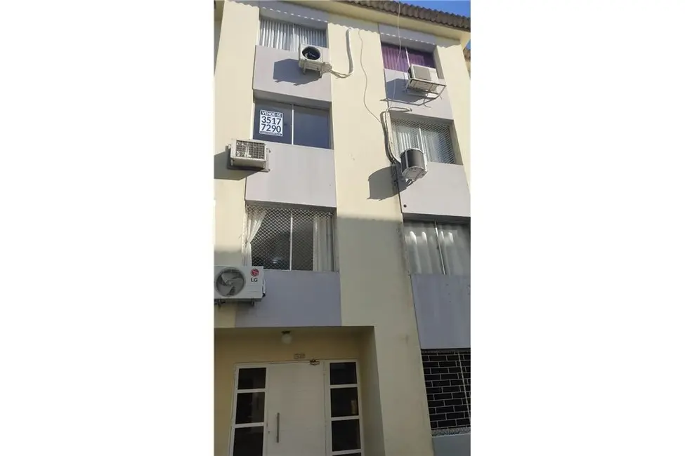 Apartamento com 2 quartos à venda, 64m2 em Porto Alegre - RS - imagem 1 Foto 1 de Apartamento com 2 quartos à venda, 64m2 em Porto Alegre - RS