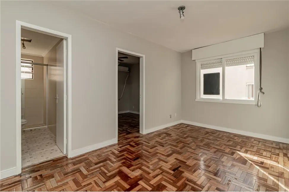 Apartamento com 1 quarto à venda, 42m2 em Passo da Areia, Porto Alegre - RS - imagem 1 Foto 1 de Apartamento com 1 quarto à venda, 42m2 em Passo da Areia, Porto Alegre - RS
