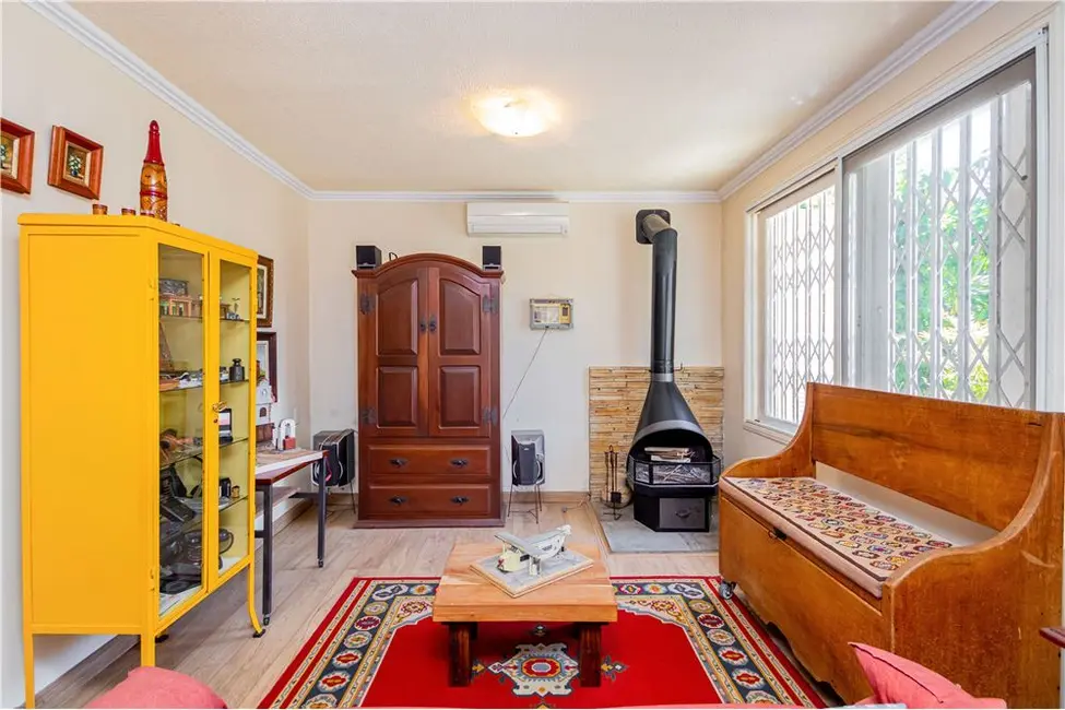 Foto 4 de Casa com 5 quartos à venda, 239m2 em Hípica, Porto Alegre - RS