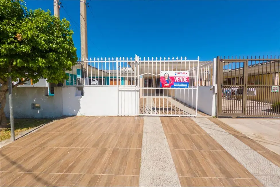 Foto 7 de Casa com 2 quartos à venda, 65m2 em Tramandai - RS