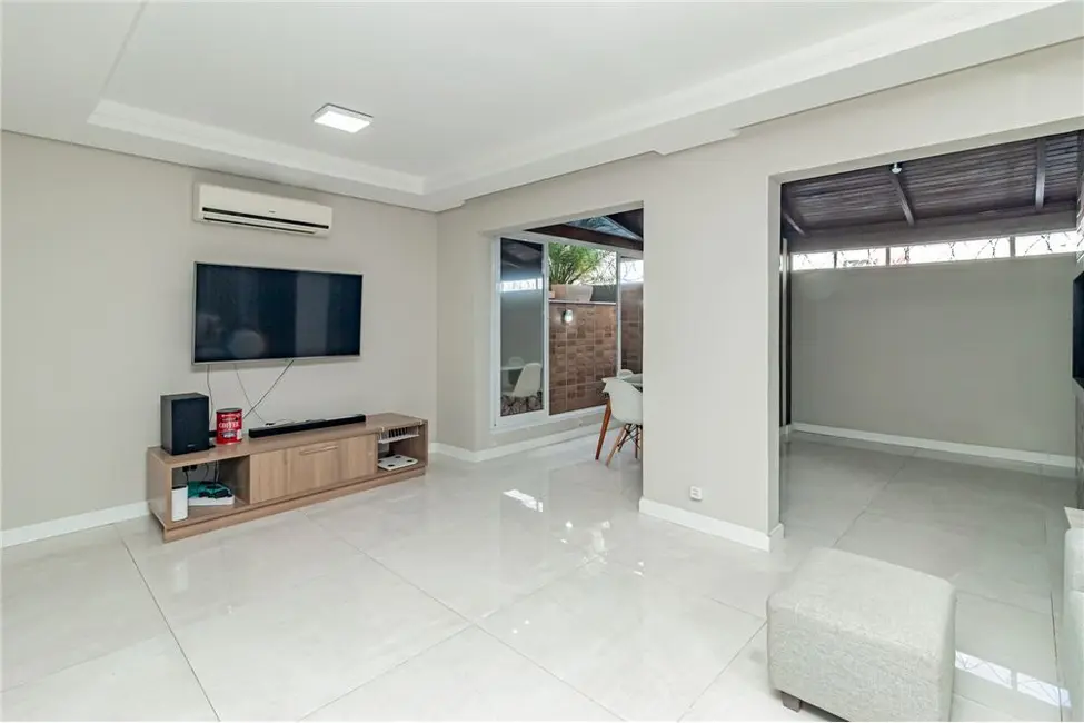 Foto 4 de Casa com 3 quartos à venda, 144m2 em Sarandi, Porto Alegre - RS