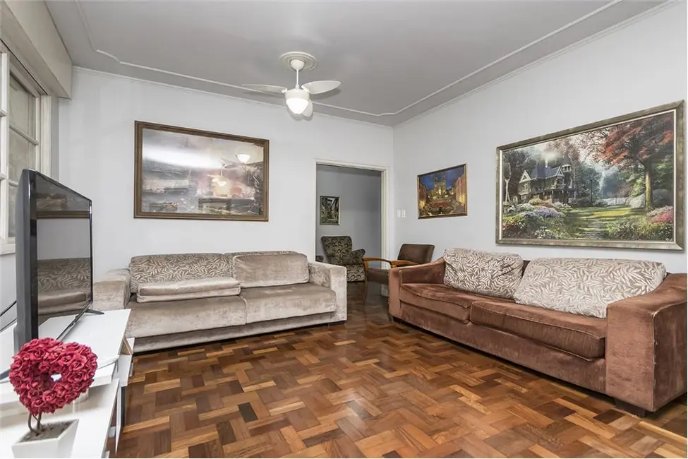 Casa com 7 quartos à venda, 425m2 em Jardim Itu, Porto Alegre - RS - imagem 3 Foto 3 de Casa com 7 quartos à venda, 425m2 em Jardim Itu, Porto Alegre - RS