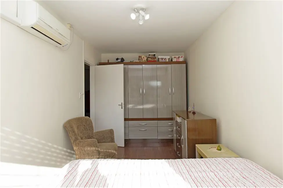 Apartamento com 2 quartos à venda, 55m2 em Jardim Europa, Porto Alegre - RS - imagem 4 Foto 4 de Apartamento com 2 quartos à venda, 55m2 em Jardim Europa, Porto Alegre - RS
