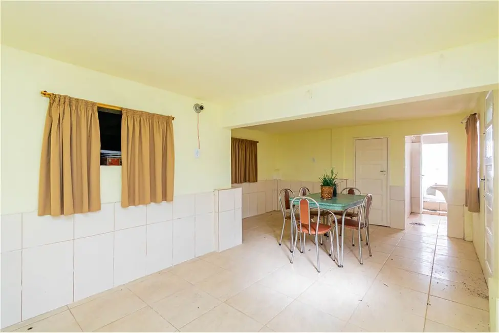Casa com 3 quartos à venda, 117m2 em Santa Tereza, Porto Alegre - RS - imagem 3 Foto 3 de Casa com 3 quartos à venda, 117m2 em Santa Tereza, Porto Alegre - RS
