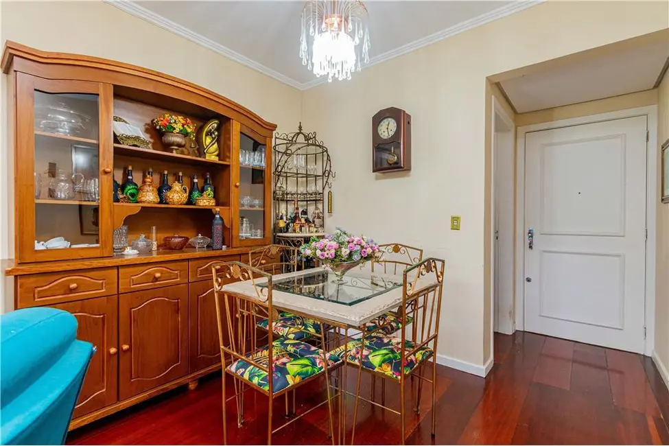 Apartamento com 2 quartos à venda, 71m2 em Teresópolis, Porto Alegre - RS - imagem 2 Foto 2 de Apartamento com 2 quartos à venda, 71m2 em Teresópolis, Porto Alegre - RS