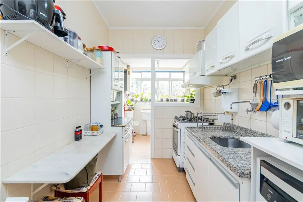 Apartamento com 2 quartos à venda, 71m2 em Teresópolis, Porto Alegre - RS - imagem 8 Foto 8 de Apartamento com 2 quartos à venda, 71m2 em Teresópolis, Porto Alegre - RS