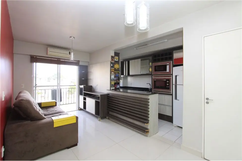 Apartamento com 3 quartos à venda, 67m2 em Tristeza, Porto Alegre - RS - imagem 3 Foto 3 de Apartamento com 3 quartos à venda, 67m2 em Tristeza, Porto Alegre - RS