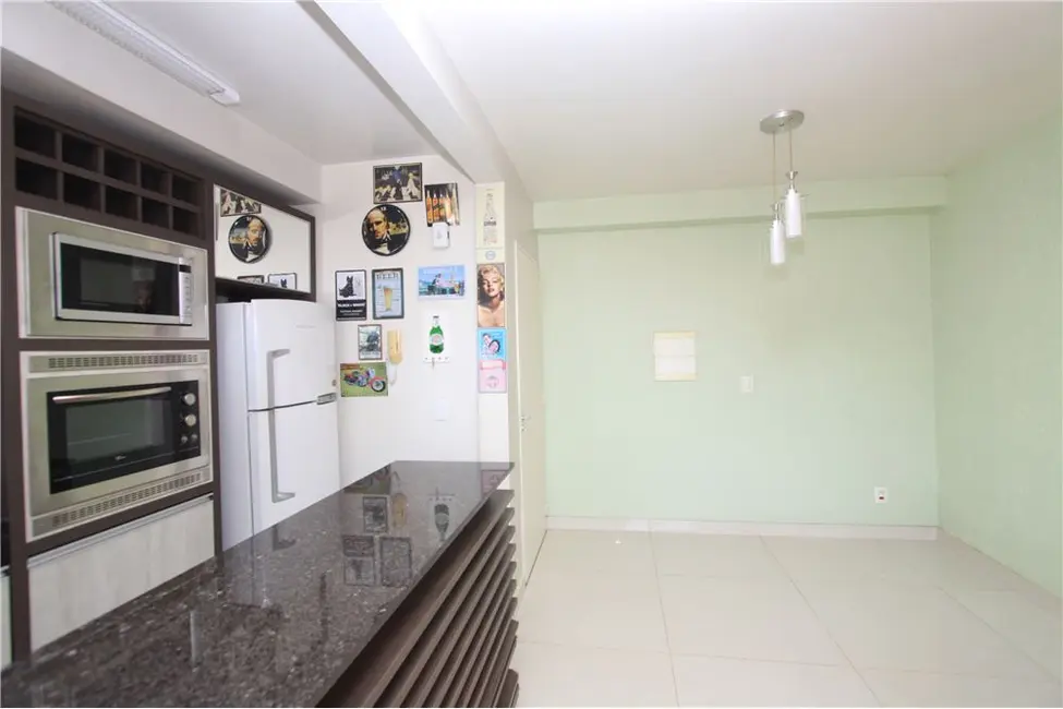 Apartamento com 3 quartos à venda, 67m2 em Tristeza, Porto Alegre - RS - imagem 7 Foto 7 de Apartamento com 3 quartos à venda, 67m2 em Tristeza, Porto Alegre - RS