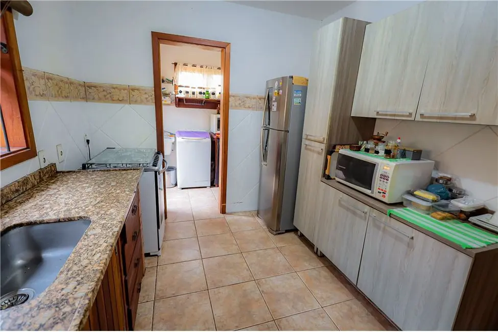 Casa com 4 quartos à venda, 286m2 em São Lucas, Viamao - RS - imagem 6 Foto 6 de Casa com 4 quartos à venda, 286m2 em São Lucas, Viamao - RS