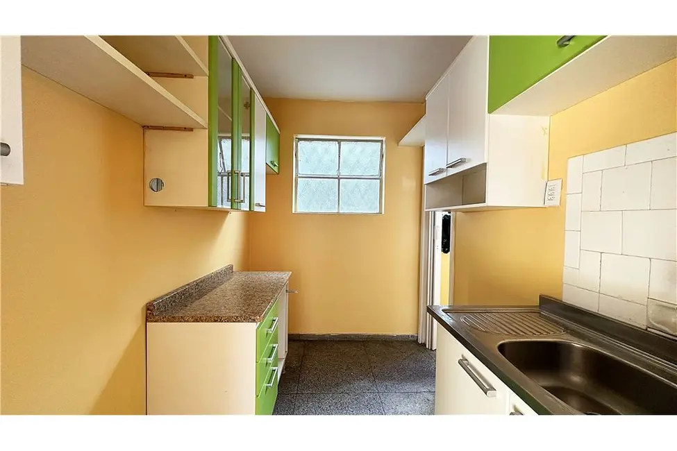 Apartamento com 2 quartos à venda, 52m2 em Teresópolis, Porto Alegre - RS - imagem 4 Foto 4 de Apartamento com 2 quartos à venda, 52m2 em Teresópolis, Porto Alegre - RS