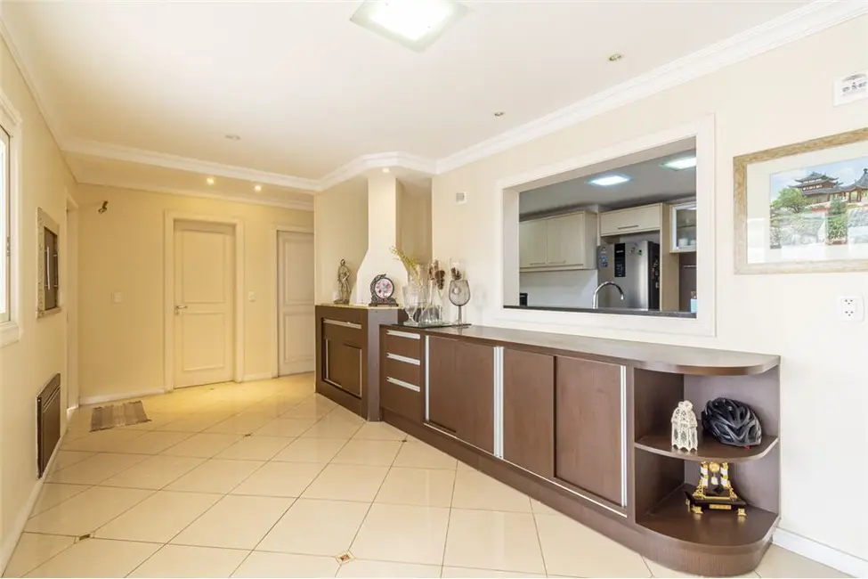 Casa com 4 quartos à venda, 500m2 em Canoas - RS - imagem 6 Foto 6 de Casa com 4 quartos à venda, 500m2 em Canoas - RS