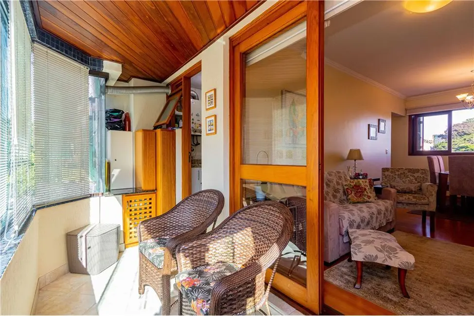 Apartamento com 2 quartos à venda, 82m2 em Menino Deus, Porto Alegre - RS - imagem 9 Foto 9 de Apartamento com 2 quartos à venda, 82m2 em Menino Deus, Porto Alegre - RS