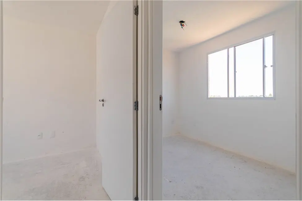 Apartamento com 2 quartos à venda, 42m2 em Rio Branco, Canoas - RS - imagem 6 Foto 6 de Apartamento com 2 quartos à venda, 42m2 em Rio Branco, Canoas - RS