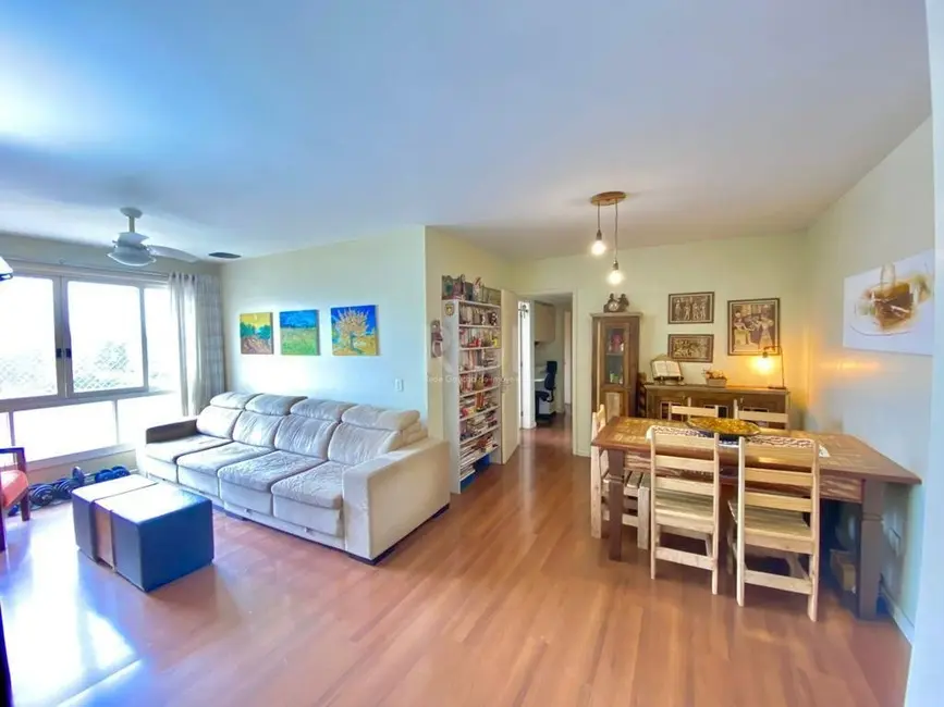 Foto 2 de Apartamento com 3 quartos à venda, 106m2 em Rio Branco, Porto Alegre - RS