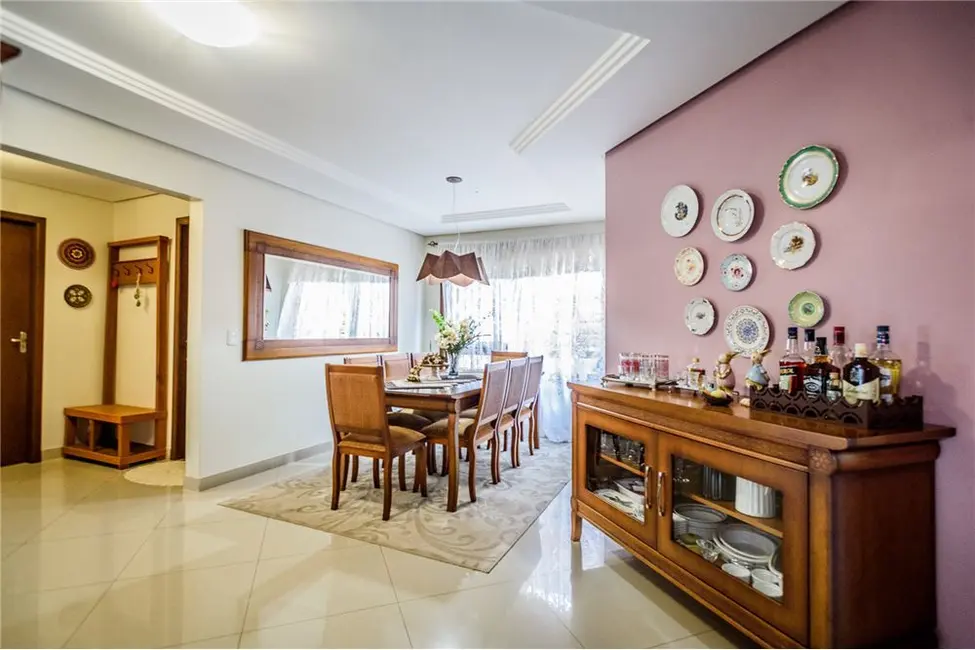 Casa com 3 quartos à venda, 257m2 em São Lucas, Viamao - RS - imagem 7 Foto 7 de Casa com 3 quartos à venda, 257m2 em São Lucas, Viamao - RS