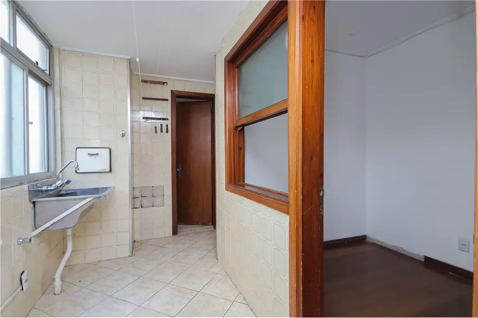 Foto 8 de Apartamento com 3 quartos à venda, 135m2 em Higienópolis, Porto Alegre - RS