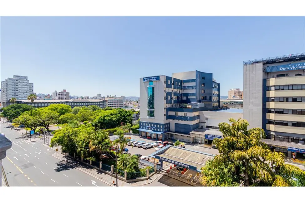 Apartamento com 3 quartos à venda, 123m2 em Independência, Porto Alegre - RS - imagem 5 Foto 5 de Apartamento com 3 quartos à venda, 123m2 em Independência, Porto Alegre - RS