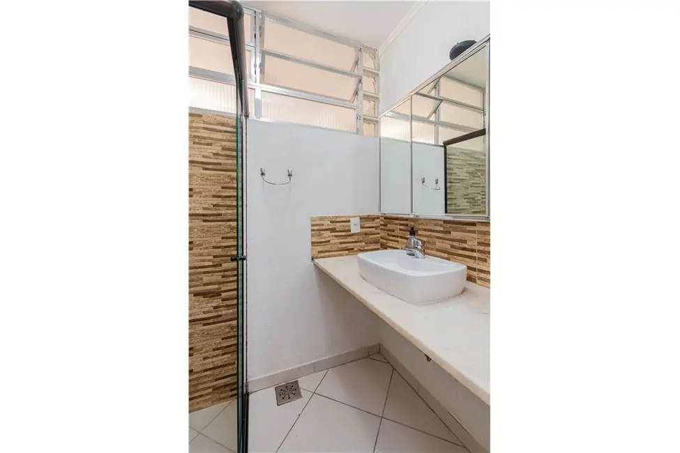 Apartamento com 3 quartos à venda, 123m2 em Independência, Porto Alegre - RS - imagem 7 Foto 7 de Apartamento com 3 quartos à venda, 123m2 em Independência, Porto Alegre - RS