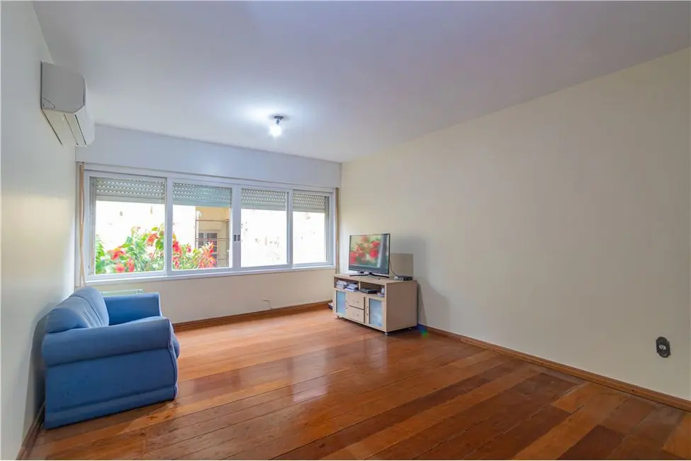 Foto 2 de Apartamento com 3 quartos à venda, 104m2 em Auxiliadora, Porto Alegre - RS