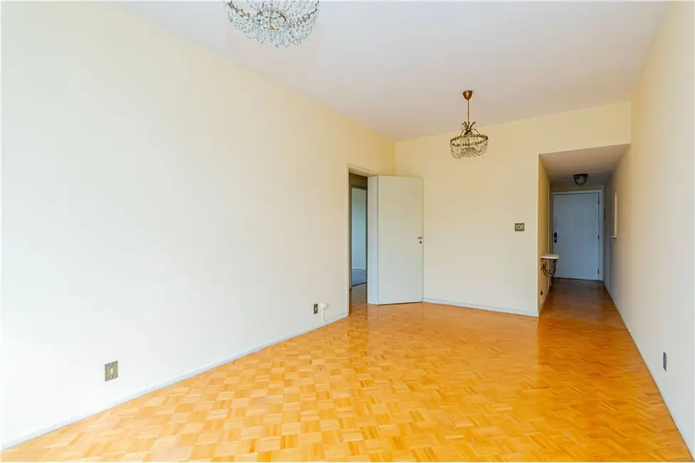 Foto 4 de Apartamento com 3 quartos à venda, 98m2 em Rio Branco, Porto Alegre - RS