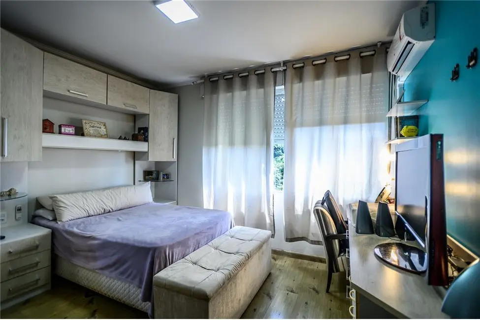 Apartamento com 3 quartos à venda, 140m2 em Jardim Botânico, Porto Alegre - RS - imagem 4 Foto 4 de Apartamento com 3 quartos à venda, 140m2 em Jardim Botânico, Porto Alegre - RS