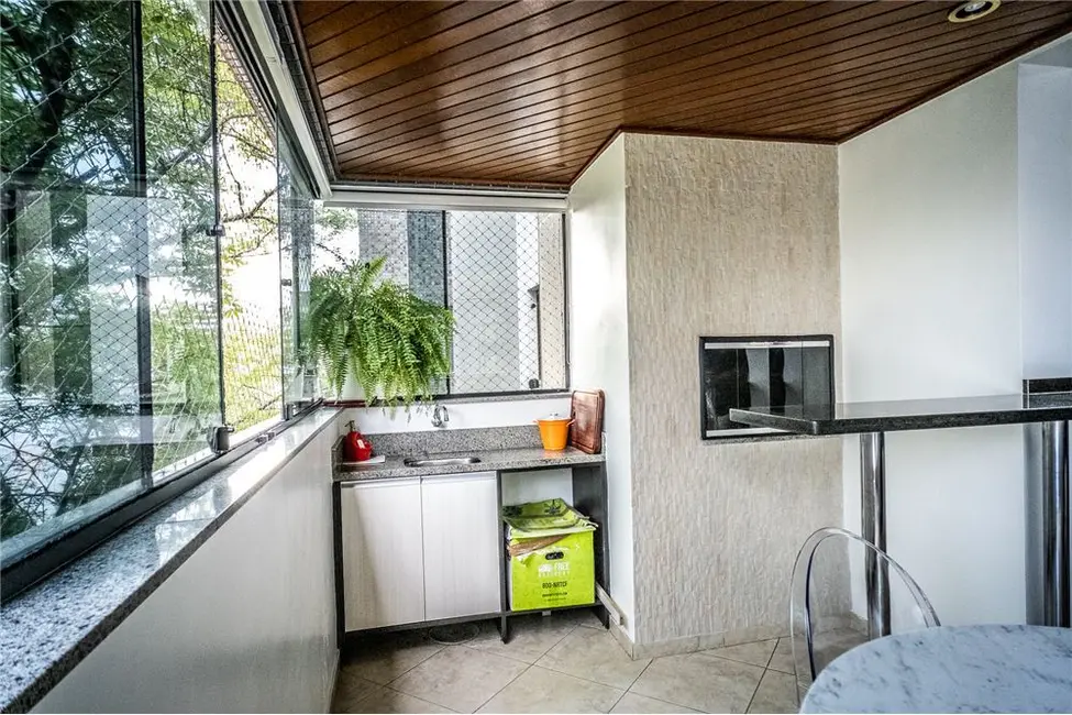 Apartamento com 2 quartos à venda, 80m2 em Petrópolis, Porto Alegre - RS - imagem 8 Foto 8 de Apartamento com 2 quartos à venda, 80m2 em Petrópolis, Porto Alegre - RS